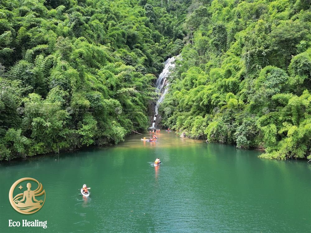 Tour khám phá thác – suối – rừng