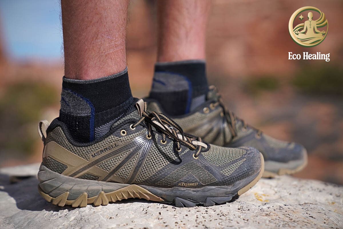 Top 7 đôi Giày Trekking chống nước, bám dính tốt nhất cho địa hình Việt Nam.