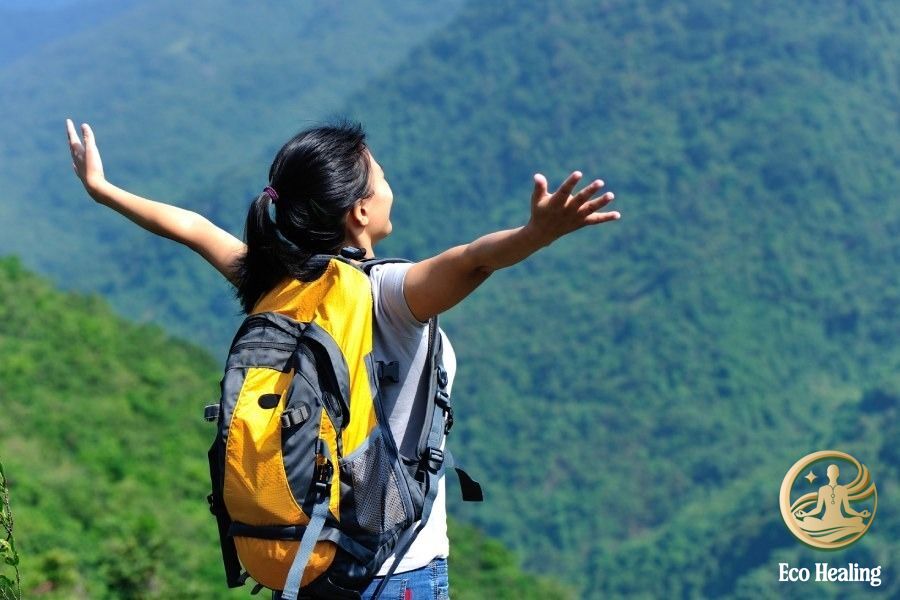 Trọn bộ Dụng cụ Trekking cơ bản và nâng cao: Mua gì để không lãng phí?