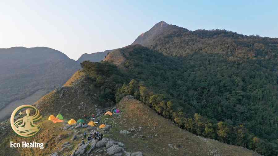 Chi phí trekking Hàm Lợn: Đi bao nhiêu tiền là đủ cho chuyến đi trọn vẹn?