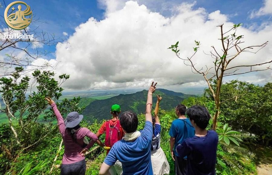Trekking An Giang: Chinh phục vùng Bảy Núi (Thất Sơn) linh thiêng và hùng vĩ.