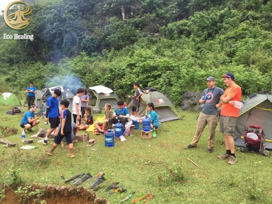 Trekking Cúc Phương mùa bướm bay: Trải nghiệm băng rừng già nguyên sinh.