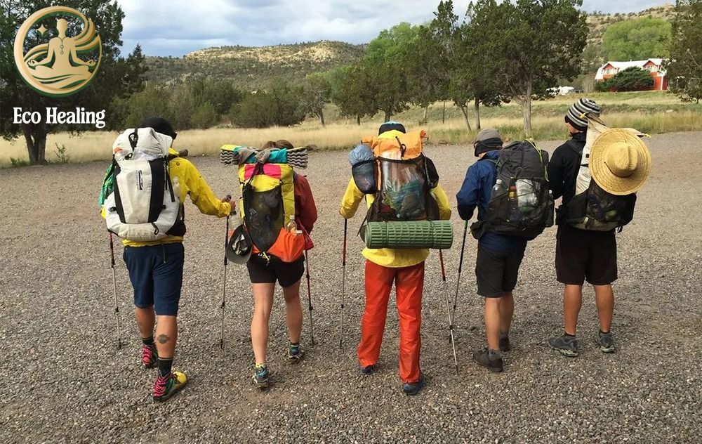 Kỹ thuật đeo ba lô đúng cách: Tránh đau lưng và vai gáy.