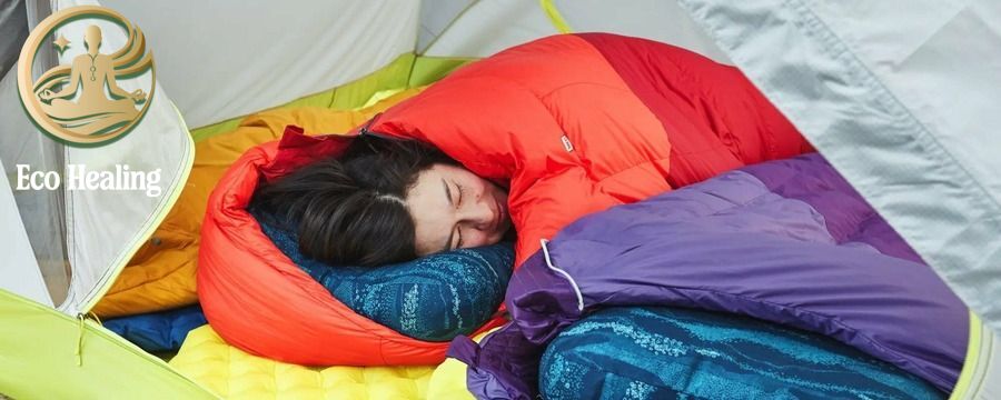 Mẹo ngủ ngon khi cắm trại: Chống lạnh và chống ẩm hiệu quả.